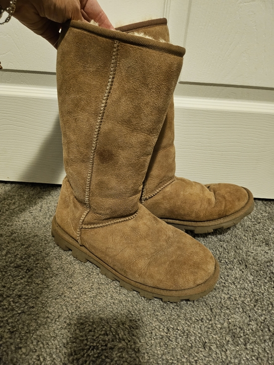 UGG Shoes - 🔥 UGG 🔥 Tall Suede Pull-On Boots in Chestnut